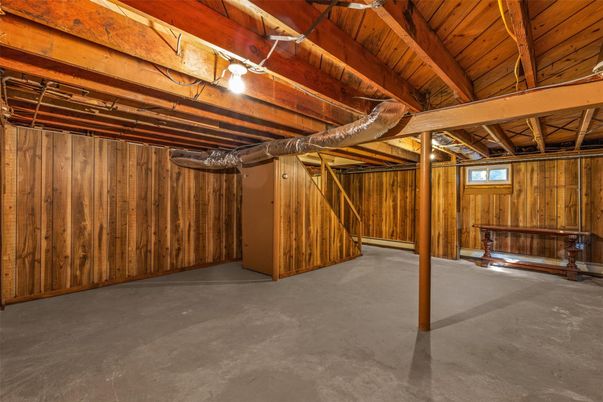 Empty room, Interior, Wooden Beams, Wooden Ceilings, Wooden Walls