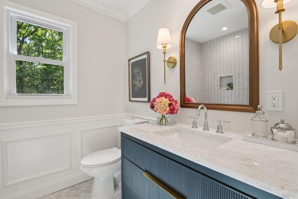 Bathroom, Interior, Recessed Lighting