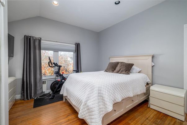 Bedroom, Fitness Equipment, Interior, Recessed Lighting, Wood Texture Flooring