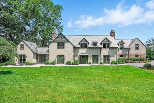 Backyard, Exterior, Facade, French Provincial