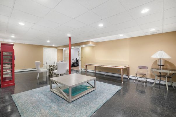 Game Room, Interior, Recessed Lighting