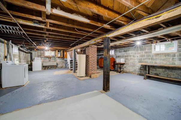 Interior, Stone Walls, Washer, Wooden Beams