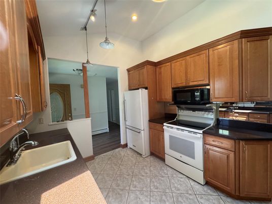 Interior, Kitchen, Pendant Lights, Recessed Lighting