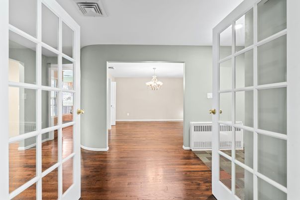 Chandelier, Interior, Wood Texture Flooring
