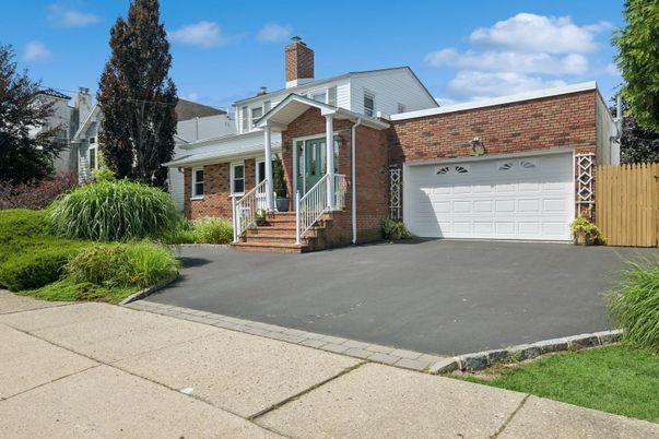 Attached, Exterior, Facade, Brick Facade, Cape Cod