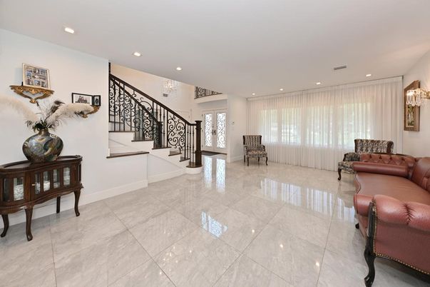 Chandelier, Interior, Recessed Lighting