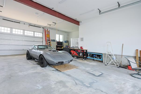 Garage, Interior