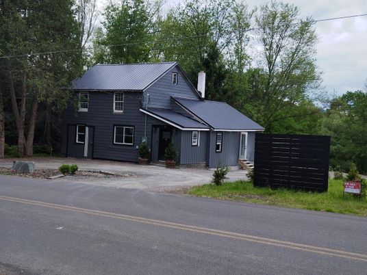 Exterior, Facade, Cape Cod