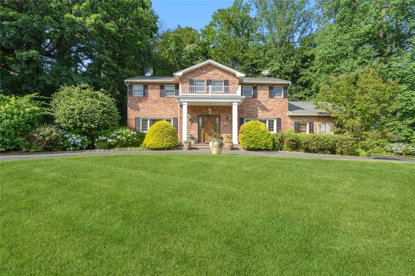 Backyard, Exterior, Facade, Brick Facade, Georgian
