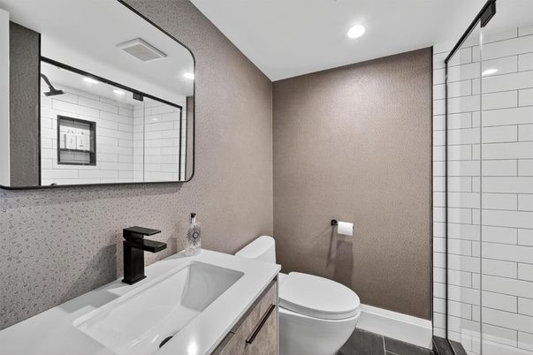 Bathroom, Interior, Recessed Lighting