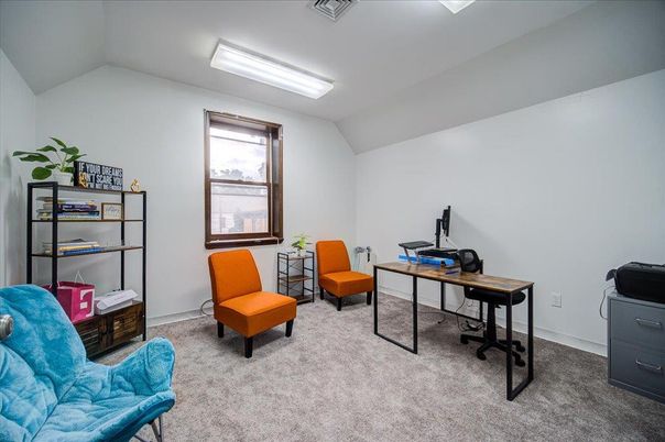 Home Office, Interior