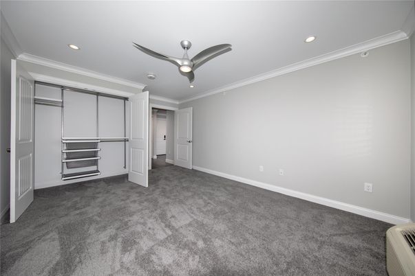 Empty room, Interior, Recessed Lighting