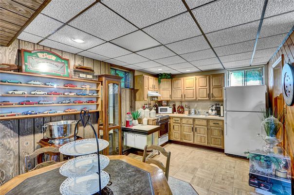 Interior, Kitchen, Recessed Lighting