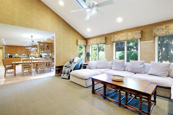 Chandelier, Dining room, Interior, Kitchen, Living room, Recessed Lighting