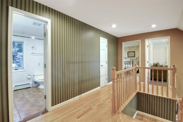 Bathroom, Interior, Recessed Lighting, Wood Texture Flooring