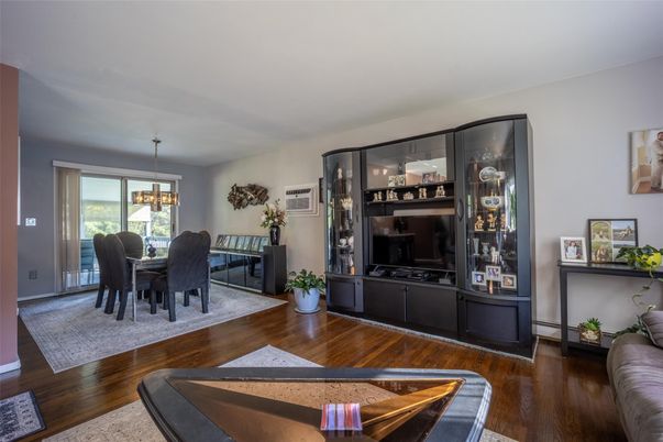 Chandelier, Dining room, Interior, Pendant Lights, Wood Texture Flooring