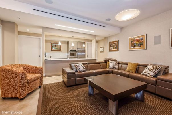 Interior, Kitchen, Living room, Recessed Lighting, Stainless Steel Appliances
