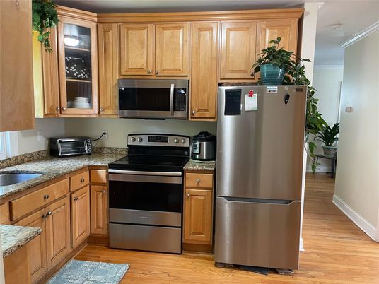Interior, Kitchen, Stainless Steel Appliances, Wood Texture Flooring