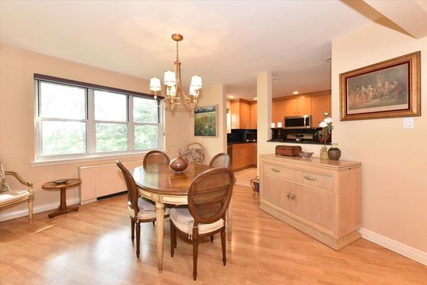 Chandelier, Dining room, Interior, Kitchen, Recessed Lighting, Wood Texture Flooring