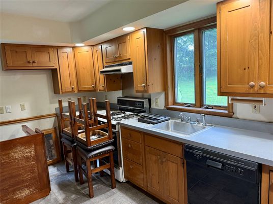 Dining room, Interior, Kitchen, Recessed Lighting