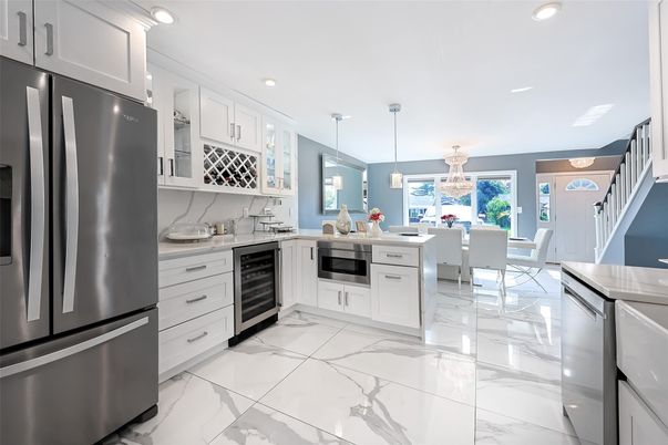 Dining room, Interior, Kitchen, Marble, Pendant Lights, Recessed Lighting