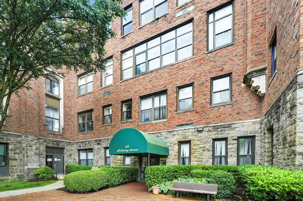 Exterior, Facade, Brick Facade, Rowhouse