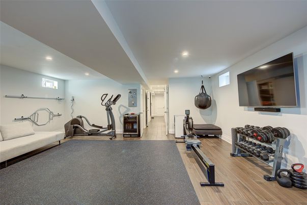 Fitness Equipment, Interior, Recessed Lighting, Wood Texture Flooring