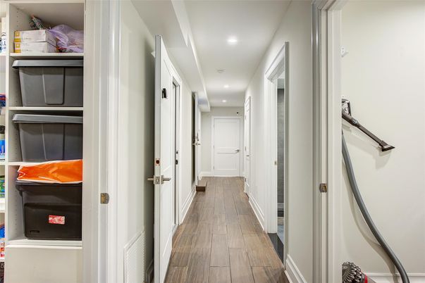 Interior, Recessed Lighting, Wood Texture Flooring