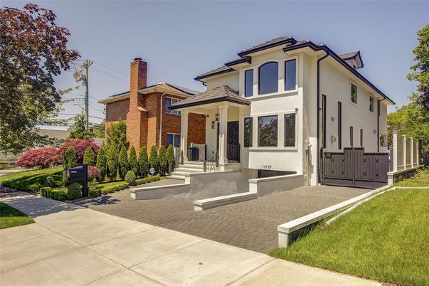 Exterior, Facade, Brick Facade, Mediterranean