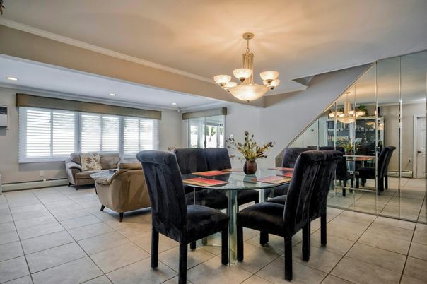 Chandelier, Dining room, Interior, Living room, Recessed Lighting