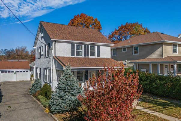 Detached Garage, Exterior, Facade, Queen Anne Victorian