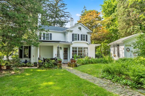 Backyard, Exterior, Facade, Farmhouse