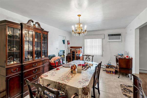 Chandelier, Dining room, Interior
