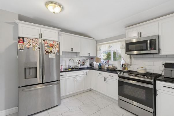 Interior, Kitchen, Marble, Stainless Steel Appliances
