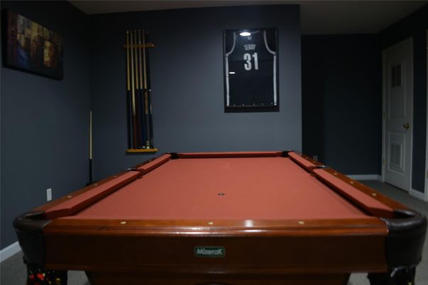 Billiard Table, Game Room, Interior