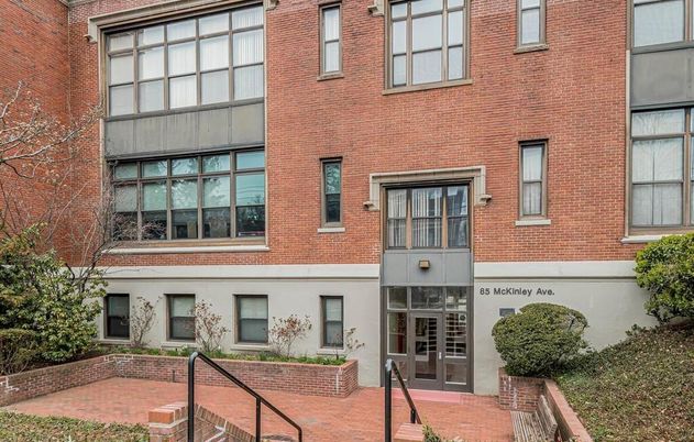 Exterior, Facade, Brick Facade, Rowhouse