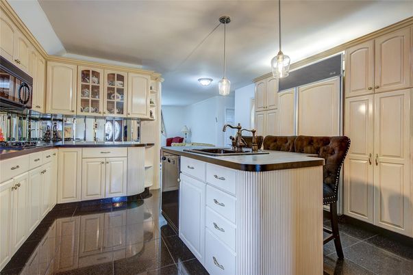 Interior, Kitchen, Pendant Lights