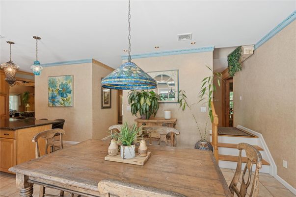 Dining room, Interior, Pendant Lights, Recessed Lighting