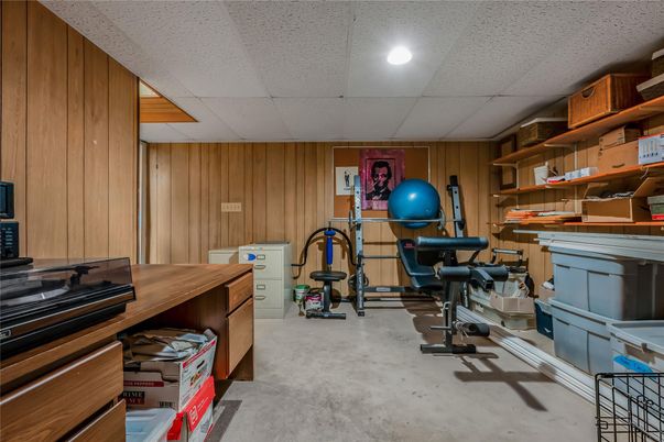Fitness Equipment, Interior, Recessed Lighting, Wooden Walls
