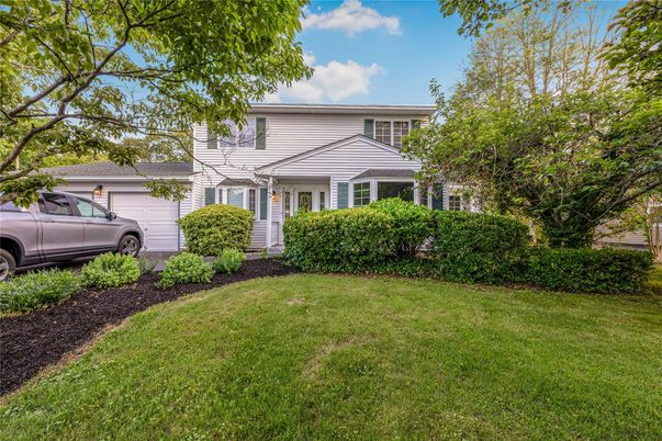 Attached, Backyard, Exterior, Facade, American Foursquare