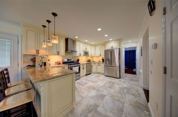 Interior, Kitchen, Pendant Lights, Recessed Lighting, Stainless Steel Appliances