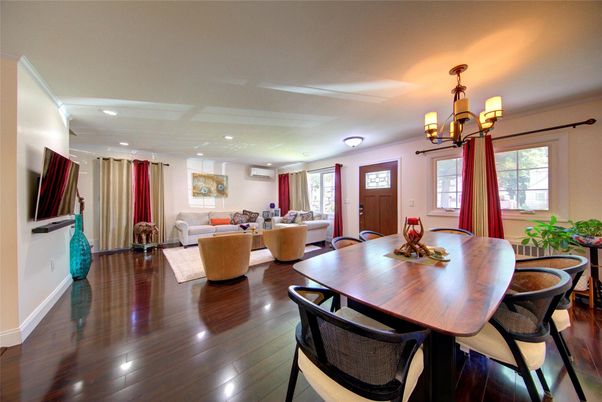 Chandelier, Dining room, Interior, Living room, Recessed Lighting, Wood Texture Flooring