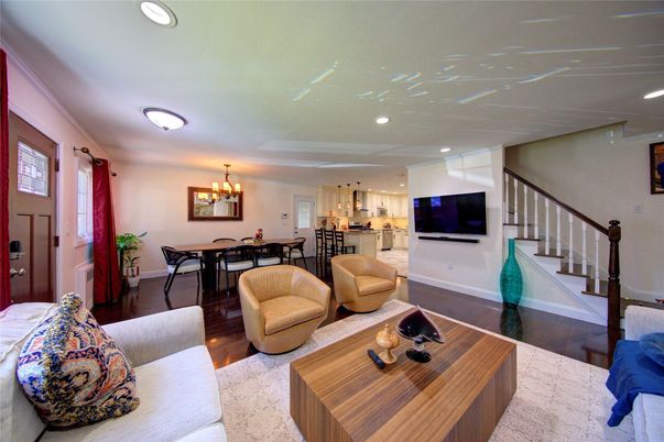 Chandelier, Dining room, Interior, Kitchen, Living room, Recessed Lighting, Wood Texture Flooring