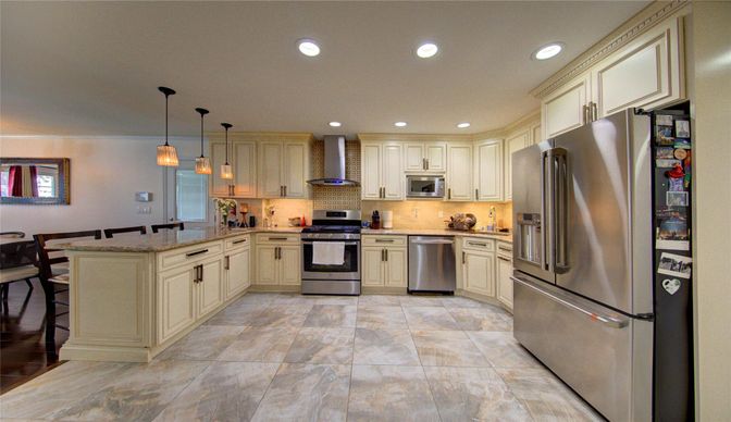 Interior, Kitchen, Pendant Lights, Recessed Lighting, Stainless Steel Appliances