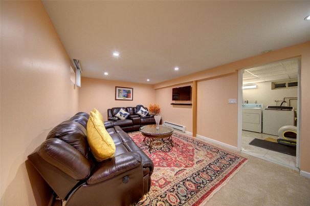 Interior, Living room, Recessed Lighting, Washer