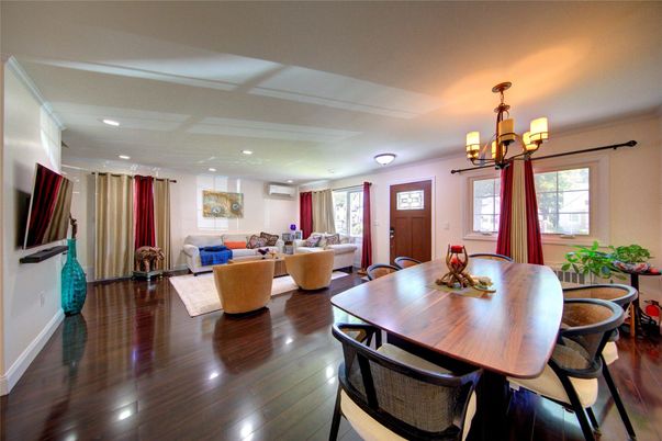Chandelier, Dining room, Interior, Living room, Recessed Lighting, Wood Texture Flooring