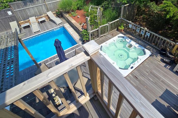 Exterior, Hot Tub, Pool