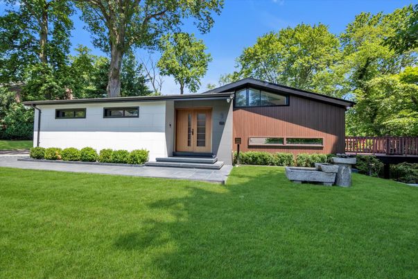 Backyard, Exterior, Facade, Ranch