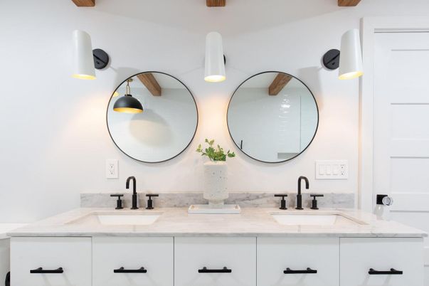 Bathroom, Dual Sink Vanities, Interior
