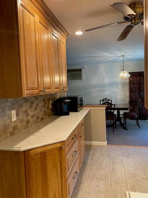 Chandelier, Dining room, Interior, Recessed Lighting, Wood Texture Flooring